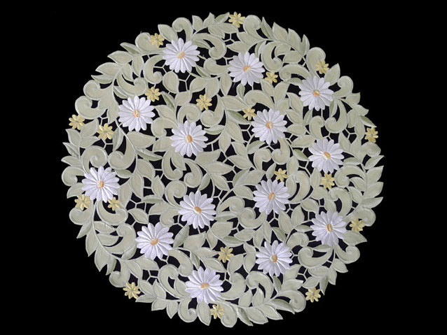 Doily White Daisy